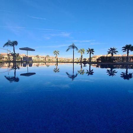 Mini-Villa Situee Dans Une Residence Prestigia A Marrakech, Avec Une Vue Sur La Piscine Et Le Golf Une Securite 24H Sur 24 Et Une Proximite Ideale De L Aeroport 5 Minutes C Est Une Offre Parfaite Pour Des Vacances Marrakesh Ngoại thất bức ảnh